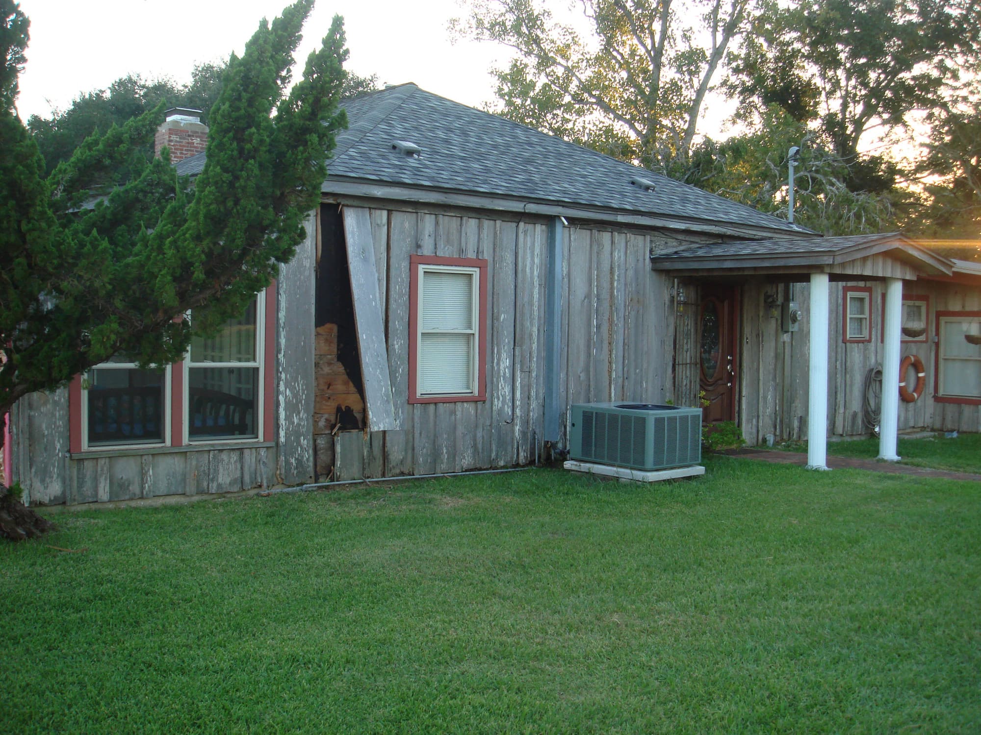 RS6396_Siding_Before1-lpr RS6396 Siding Before 1 lpr